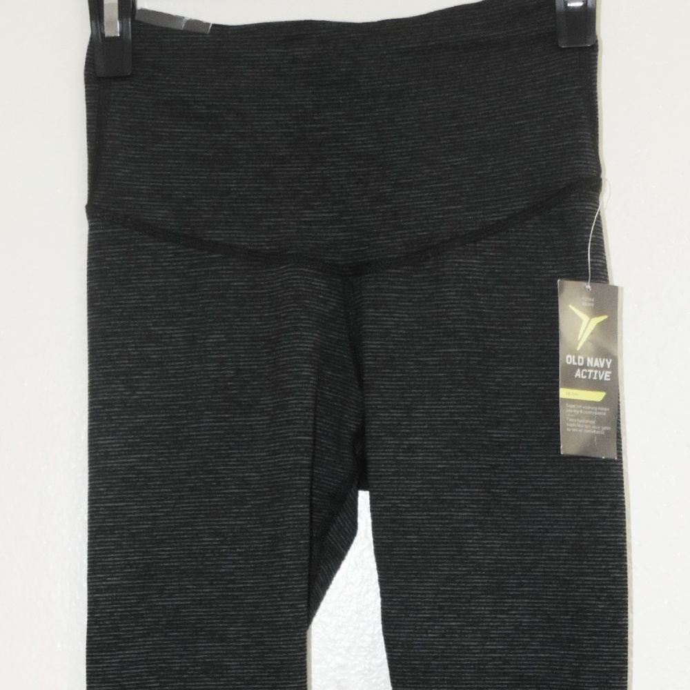 Old Navy Go-Dry Stripped Athletic Leggings
